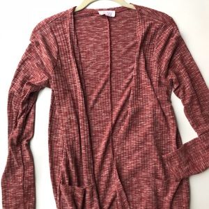 SMALL LULAROE SARAH Burgundy